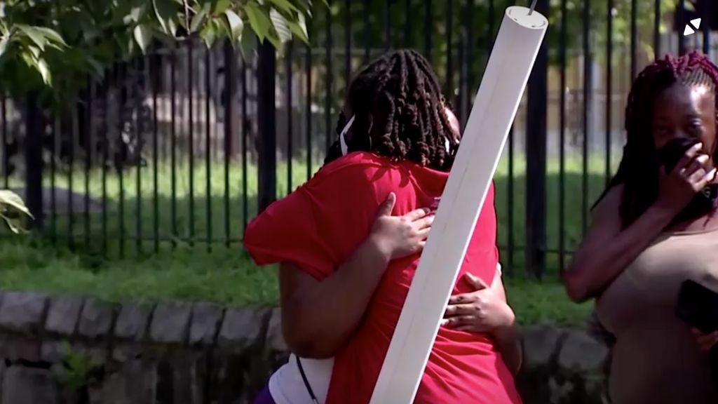 Un adolescente muerto y 20 heridos en un tiroteo en una barbacoa multitudinaria en Washington Un adolescente muerto y 20 heridos en un tiroteo en una barbacoa multitudinaria en Washington