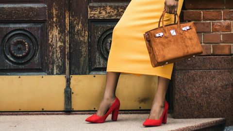 5 maneras de unos zapatos rojos de tacón - Divinity