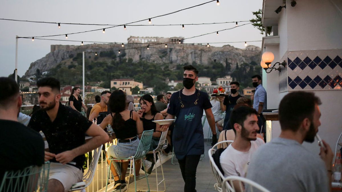 Grecia exigirá un test negativo de coronavirus a los viajeros procedentes de España Grecia exigirá un test negativo de coronavirus a los viajeros procedentes de España