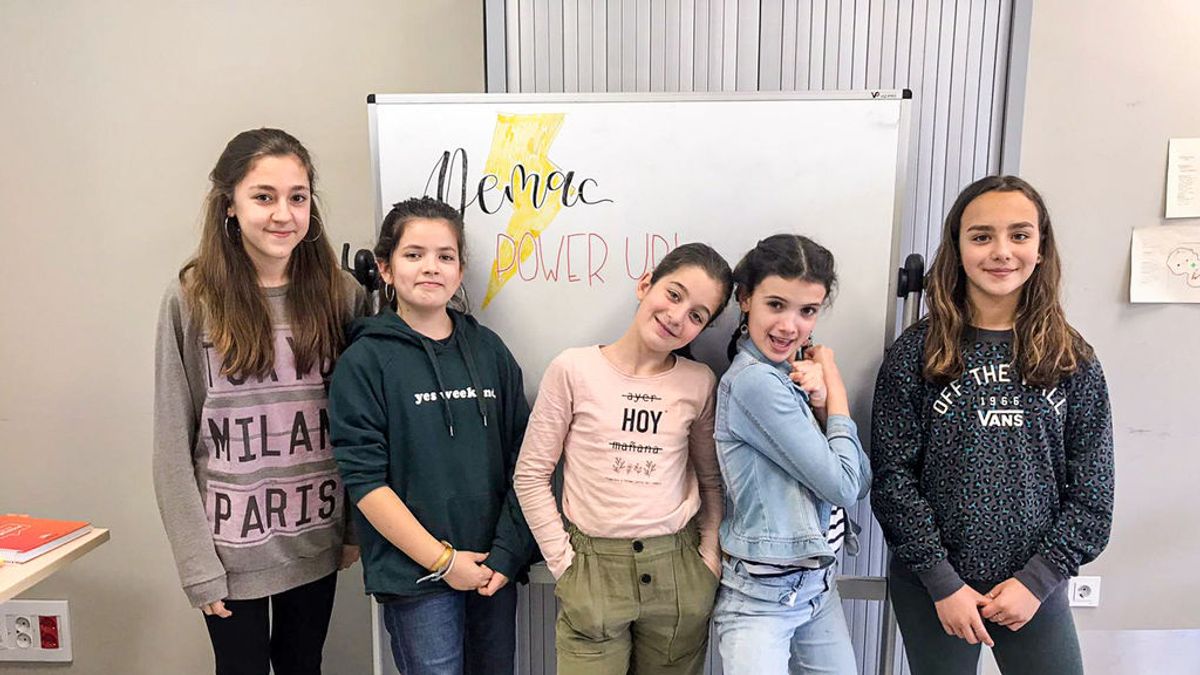 Cinco chicas españolas quedan finalistas en un concurso tecnológico mundial, con una 'app' para ayudar a abuelos