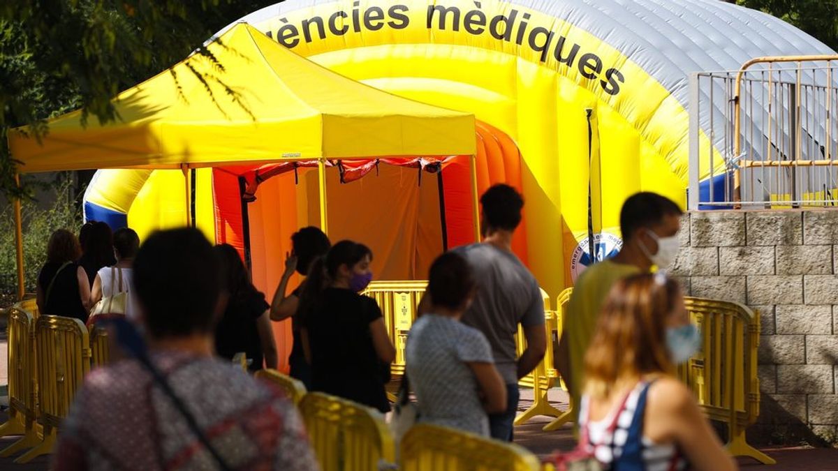 Sanidad suma 8.618 casos de coronavirus y 70 muertos en el fin de semana Sanidad suma 8.618 casos de coronavirus y 70 muertos en el fin de semana