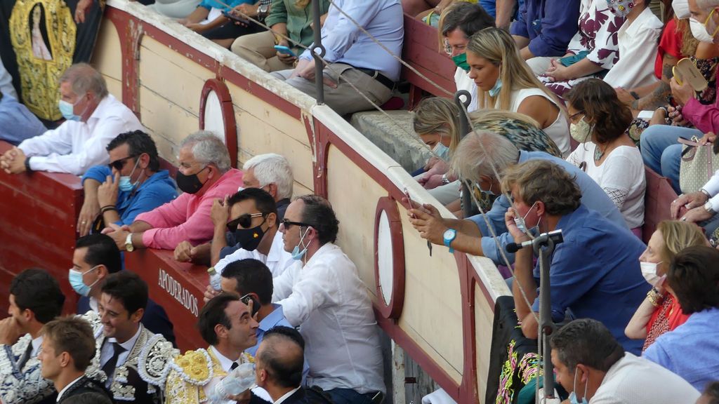 Andalucía endurece las condiciones para las corridas de toros: metro y medio de separación entre espectadores Andalucía endurece las condiciones para las corridas de toros: metro y medio de separación entre espectadores