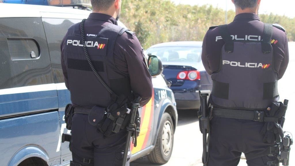 El octogenario encontrado muerto en Valdepeñas se quitó la vida tras disparar a su cuidadora El octogenario encontrado muerto en Valdepeñas se quitó la vida tras disparar a su cuidadora