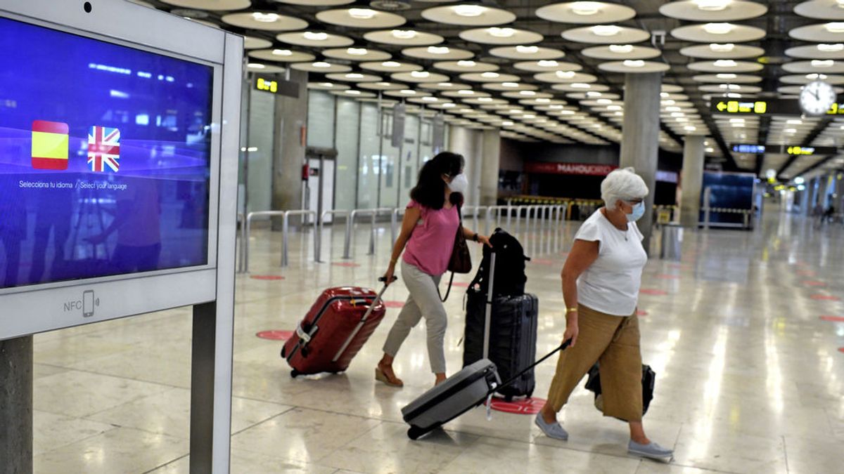 El número de viajeros en avión se hundió en junio, en plena desescalada, con un 91% menos El número de viajeros en avión se hundió en junio, en plena desescalada, con un 91% menos