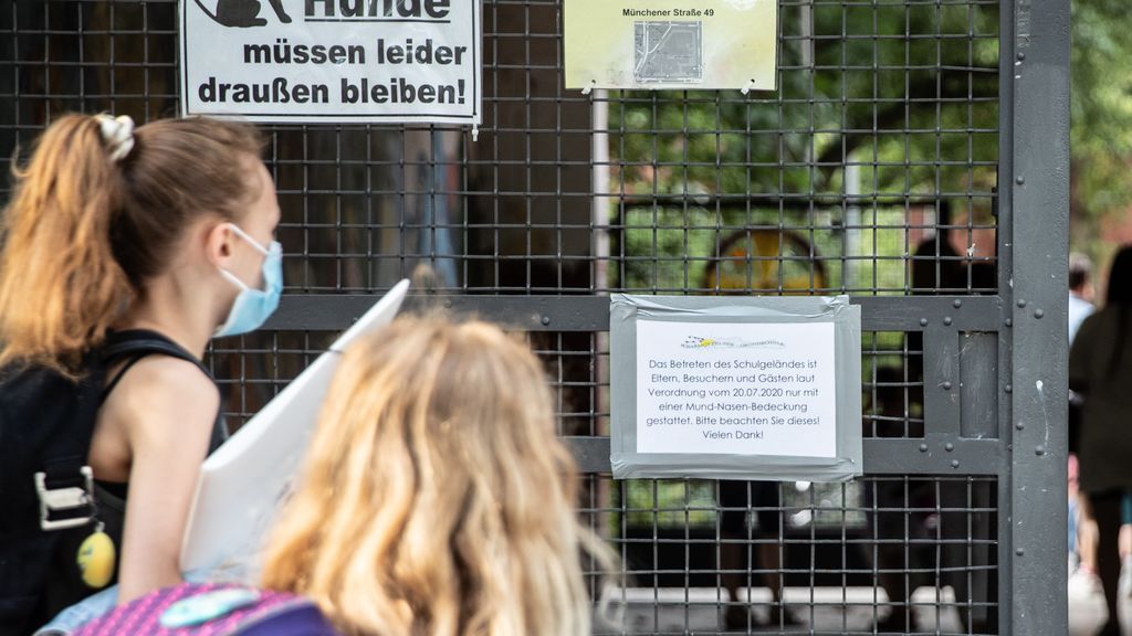 Vuelta al cole en Alemania: ventanas abiertas, gel y mascarilla para evitar el coronavirus