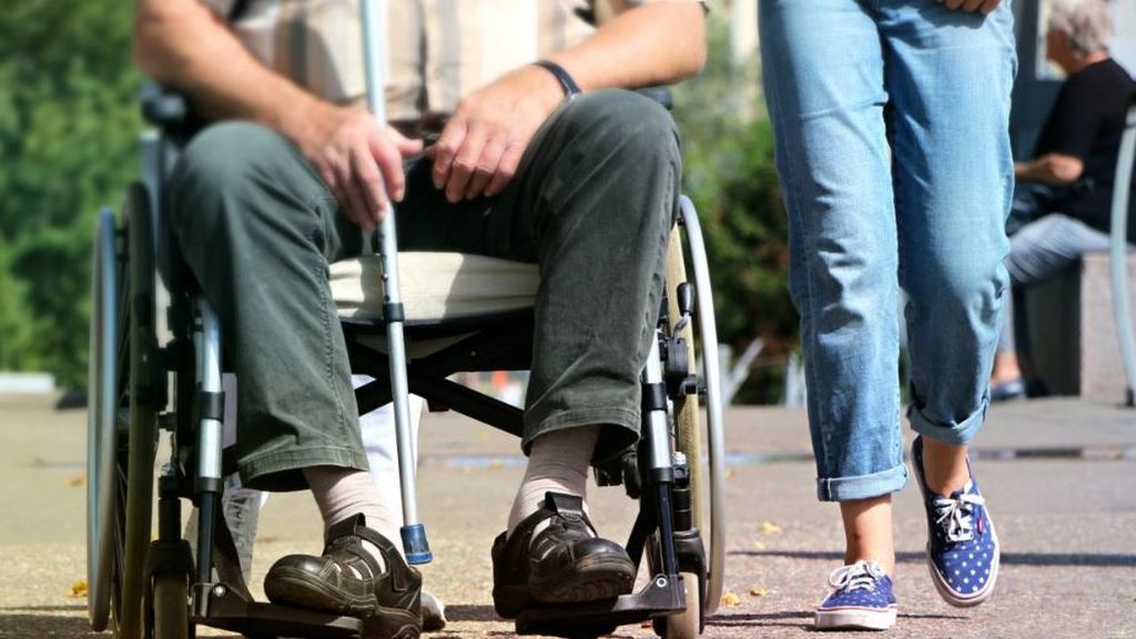 Abuelos contagiados de covid por sus nietos asintomáticos: cuando el peligro está dentro de casa Abuelos contagiados de covid por sus nietos asintomáticos: cuando el peligro está dentro de casa
