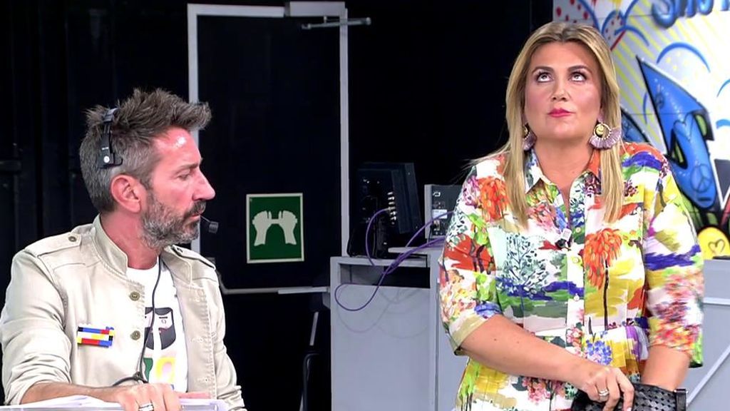 La superstición de Carlota Corredera: nada más escuchar hablar de gafes, tiene que tocar su amuleto