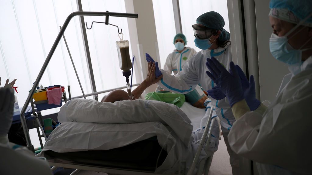 Detectan por primera vez coronavirus capaz de infectar a otras personas en el aire de un hospital Detectan por primera vez coronavirus capaz de infectar a otras personas en el aire de un hospital