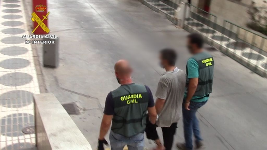 Detenido en Melilla un hombre que pretendía llevarse sin permiso a su hija a Siria