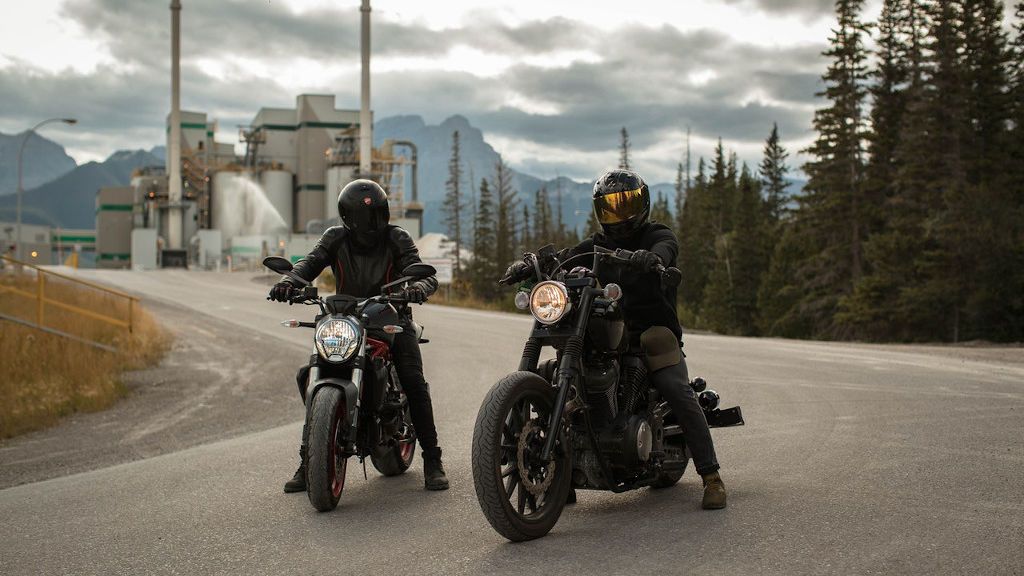 Viajar en moto en verano: seis trucos para combatir el calor