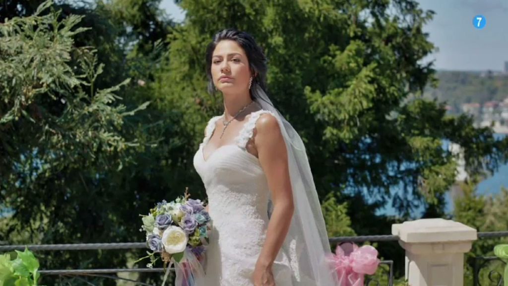 Lale y Onur se casan en Divinity y en Telecinco, el martes a las 16:00 horas