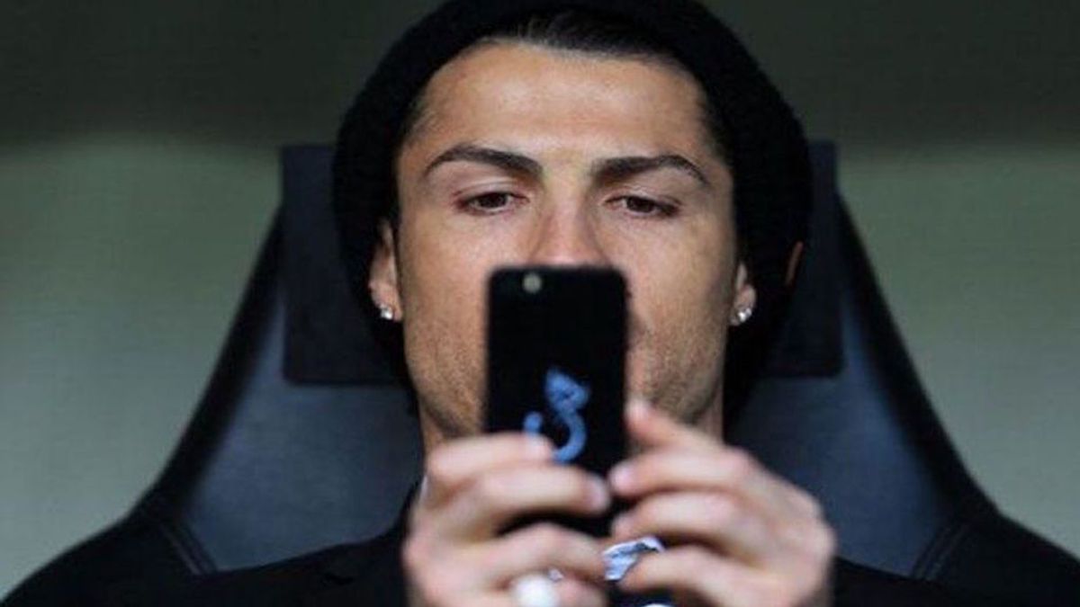 Cristiano Ronaldo se ofrece al Barça: Mendes mueve sus contactos para sacarlo ya de Italia, según ‘BBC’ Cristiano Ronaldo se ofrece al Barça: Mendes mueve sus contactos para sacarlo ya de Italia, según ‘BBC’