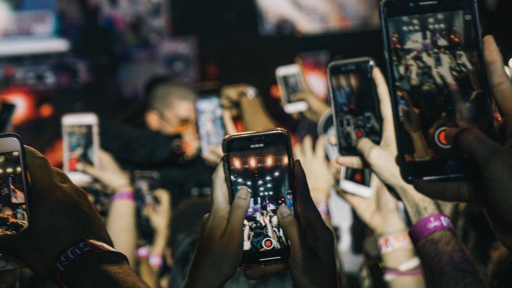 Para que nadie pueda cotillearte a quién sigues en Instagram debes seguir estos pasos