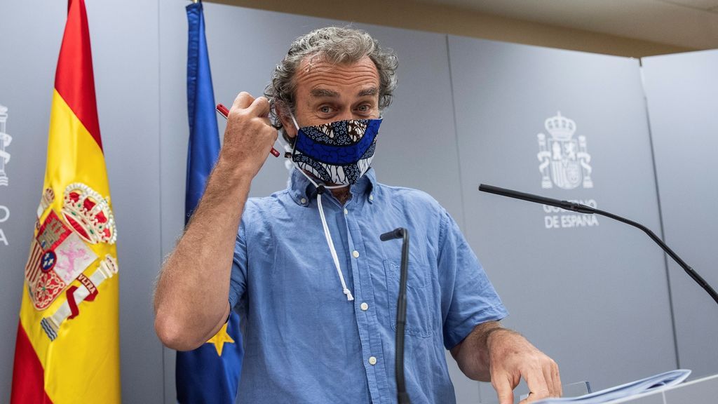 Fernando Simón con una mascarilla estampada el pasado 10 de agosto