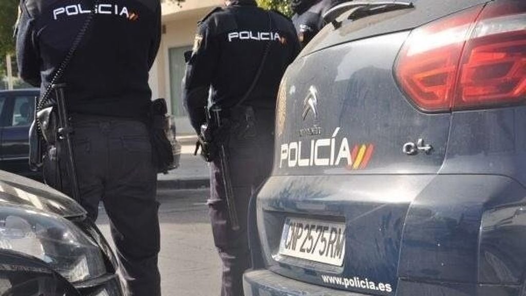 Detenido un hombre por matar a golpes a un perro con un bate de béisbol en Córdoba Detenido un hombre por matar a golpes a un perro con un bate de béisbol en Córdoba