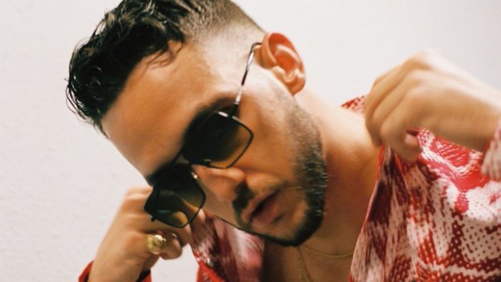 C. Tangana se ha vuelto a enamorar: ella es Rocío Aguirre, una fotógrafa chilena