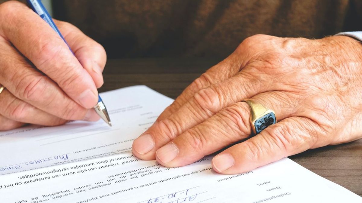 La legítima va asignada por ley a unos herederos forzosos. La legítima va asignada por ley a unos herederos forzosos.