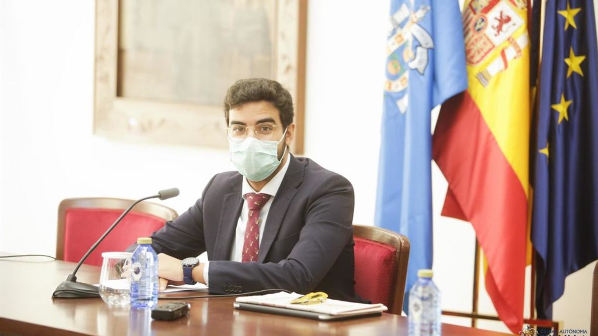Melilla prohíbe fumar en las playas y eventos sociales aunque haya distancia social Melilla prohíbe fumar en las playas y eventos sociales aunque haya distancia social