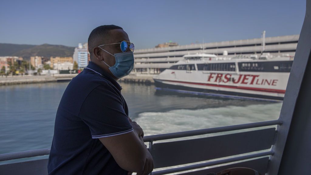 Cuarenta asistentes a dos bodas en confinamiento por un brote de coronavirus en Ceuta Cuarenta asistentes a dos bodas en confinamiento por un brote de coronavirus en Ceuta