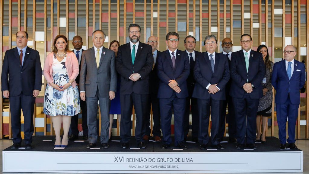Una treintena de países apoyan a Guaidó en no acudir a la cita electoral en Venezuela Una treintena de países apoyan a Guaidó en no acudir a la cita electoral en Venezuela