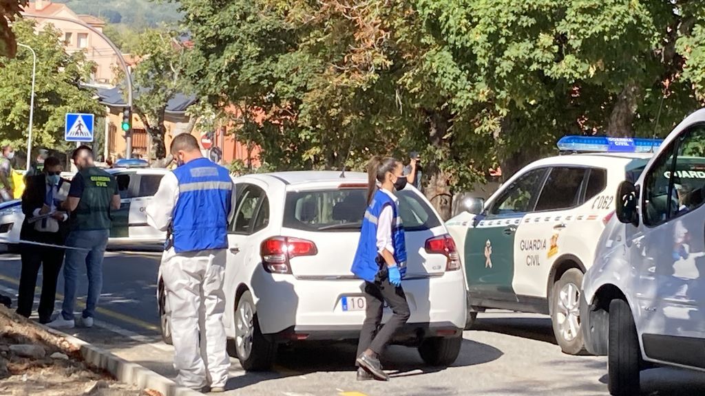 Muere una mujer tras ser apuñalada por su pareja en Segovia Muere una mujer tras ser apuñalada por su pareja en Segovia