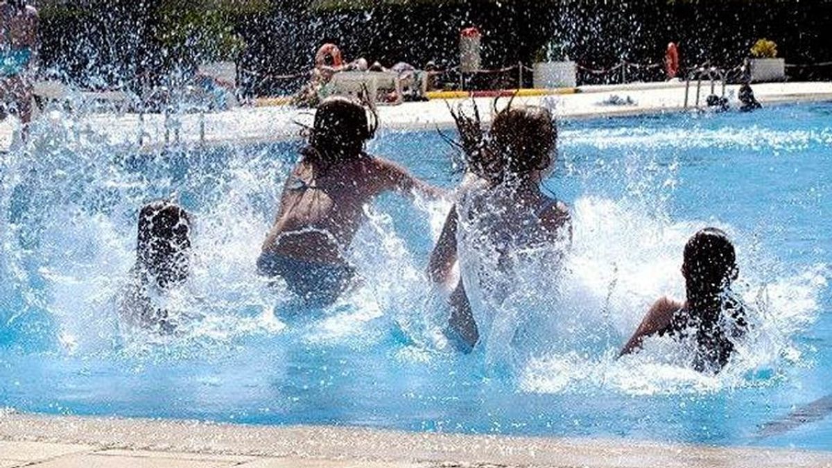 La valentía de cuatro niños: salvan a un compañero de 8 años que se estaba ahogando en una piscina