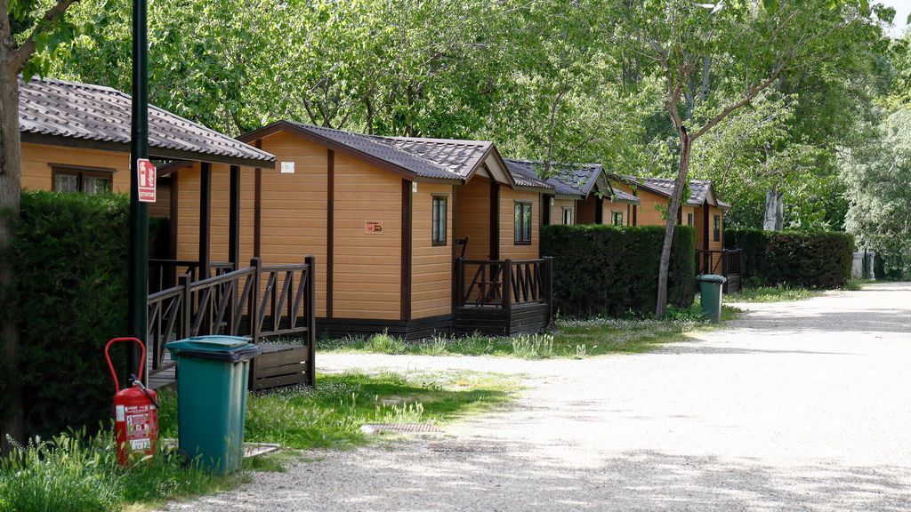 El positivo de dos clientes en un camping de Muros, en A Coruña, obliga a varios usuarios a aislarse El positivo de dos clientes en un camping de Muros, en A Coruña, obliga a varios usuarios a aislarse