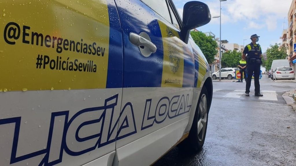 115 denuncias y 4 locales clausurados por incumplir medidas anti Covid en Sevilla 115 denuncias y 4 locales clausurados por incumplir medidas anti Covid en Sevilla