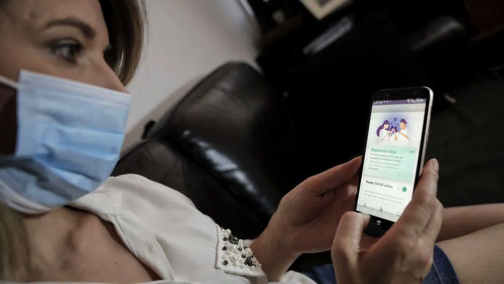 La app ‘Radar COVID’ y el miedo a ceder datos: una comparación con lo que sí se da a otras aplicaciones