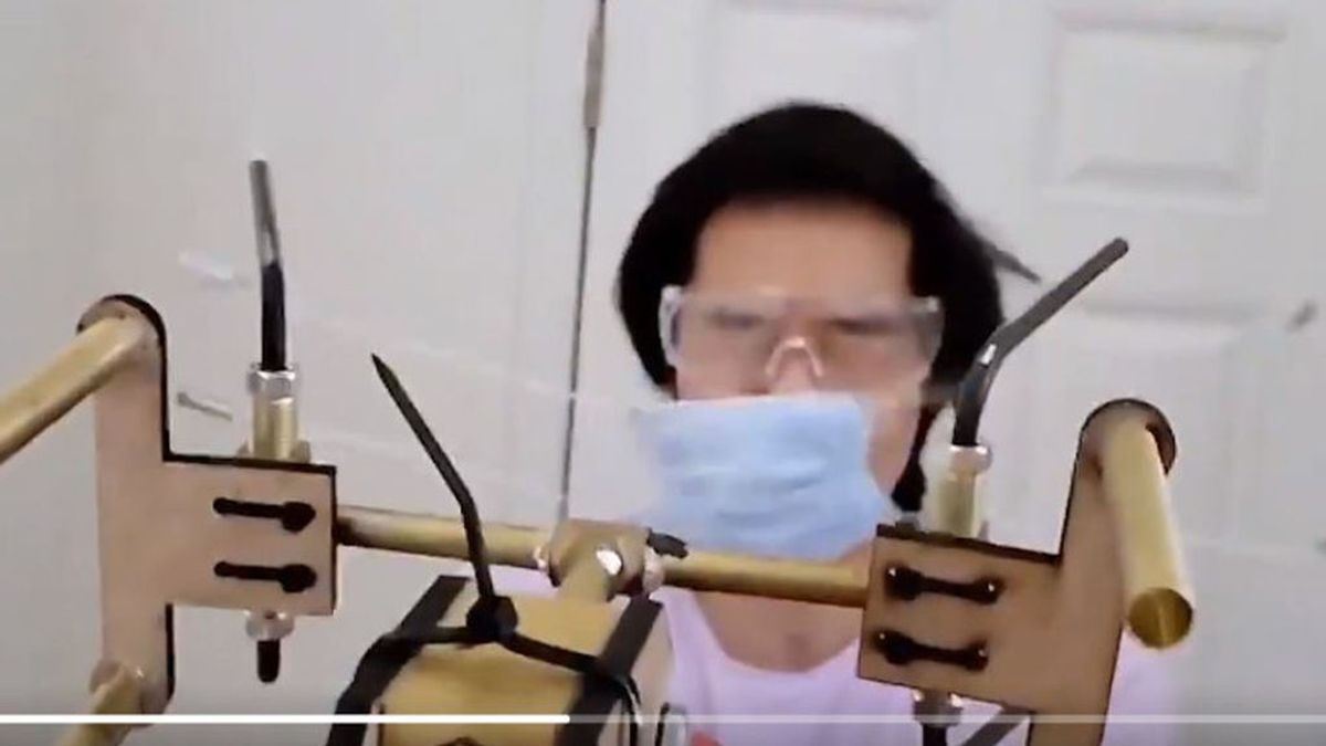 La pistola que lanza mascarillas, el último invento viral que conquista las redes La pistola que lanza mascarillas, el último invento viral que conquista las redes