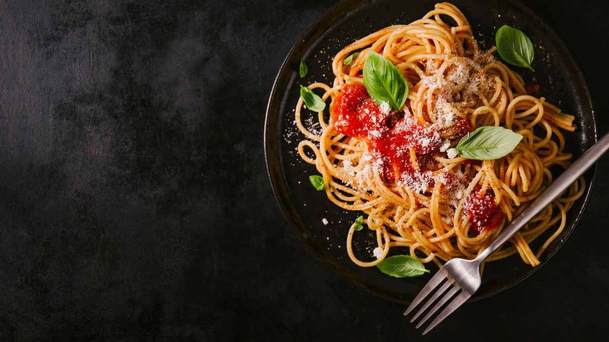 La Humanidad ha estado comiendo mal los espaguetis durante décadas: un canadiense lo demuestra