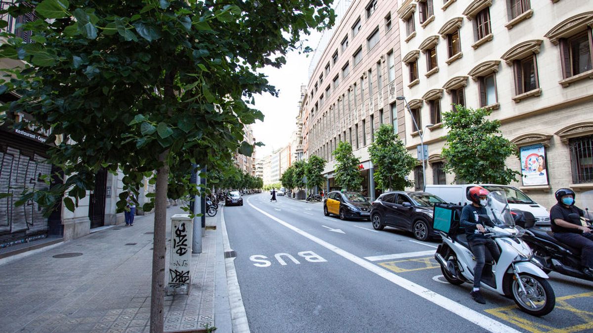 Cataluña sigue sumando de millar en millar los nuevos contagios diarios Cataluña sigue sumando de millar en millar los nuevos contagios diarios