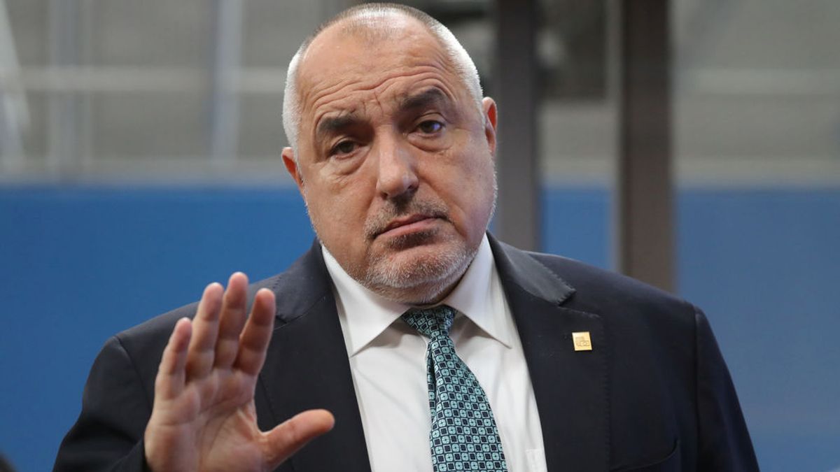 El primer ministro de Bulgaria presenta una modificación de la Constitución tras 40 días de protestas El primer ministro de Bulgaria presenta una modificación de la Constitución tras 40 días de protestas