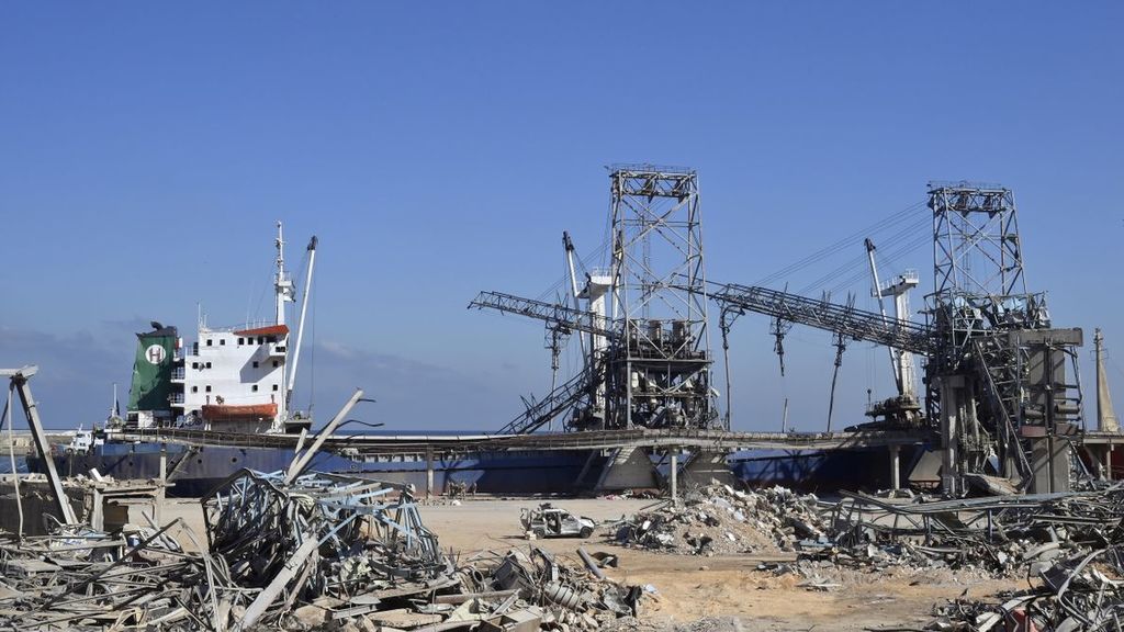 Ordenan el arresto del director del puerto de Beirut tras la explosiónE Ordenan el arresto del director del puerto de Beirut tras la explosiónE