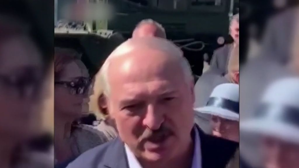 El presidente bielorruso ataca a un trabajador