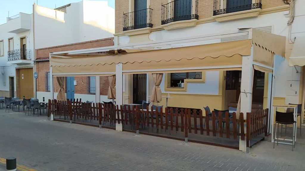 Un bulo obliga a los empleados de un bar de Córdoba a publicar los resultados de sus PCRs Un bulo obliga a los empleados de un bar de Córdoba a publicar los resultados de sus PCRs