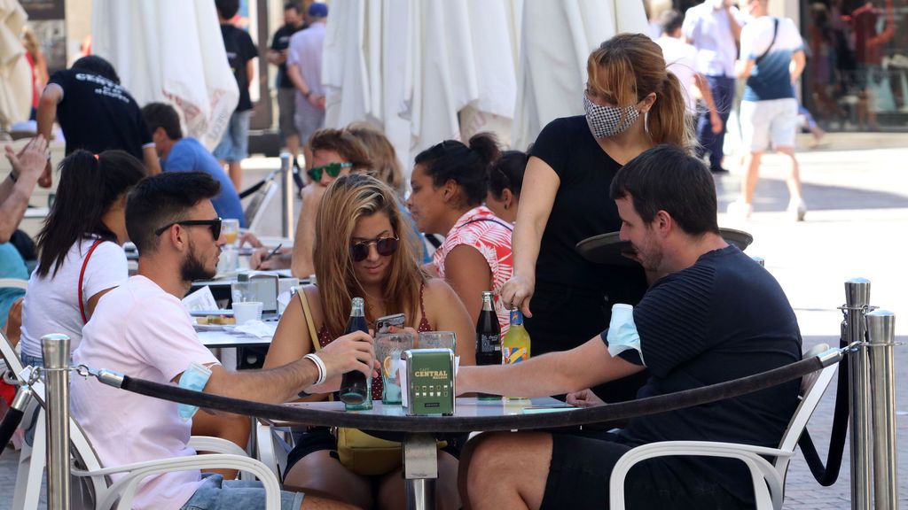Montalbá, en Córdoba, cierra bares y comercios por el aumento de casos de covid Montalbá, en Córdoba, cierra bares y comercios por el aumento de casos de covid