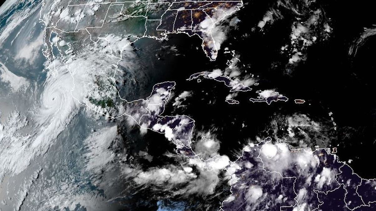 Sándwich de ciclones tropicales en Centroamérica: el huracán Genevieve y posible Laura