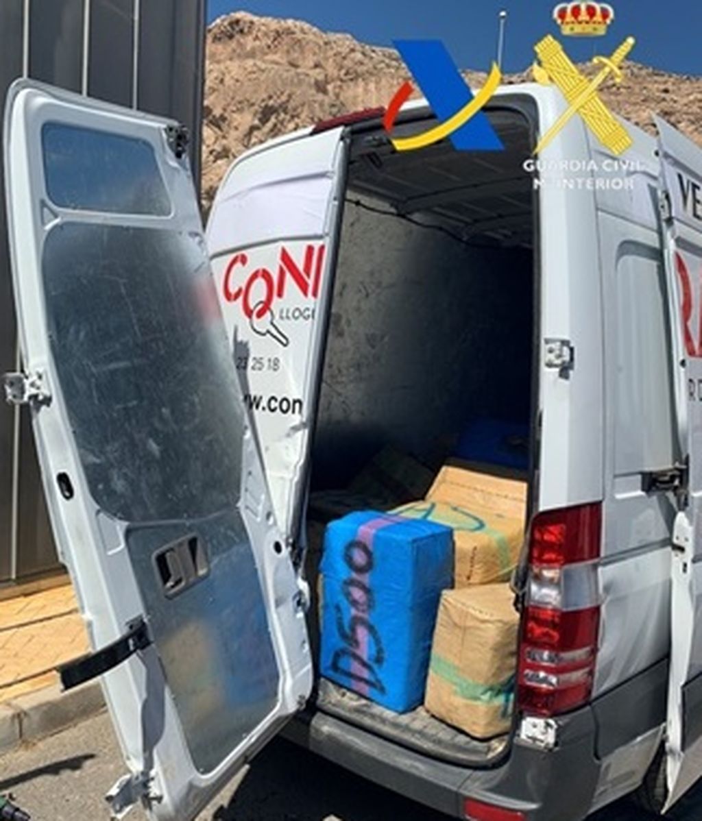 La furgoneta que aprovisionaba de gasolina y volvía cargada con hachís