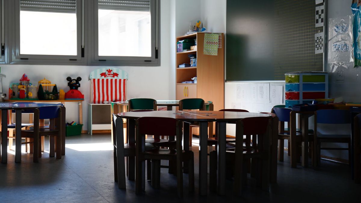 Las medidas del curso semi-presencial de Madrid: sin recreos ni comedores y con grupos 'online' Las medidas del curso semi-presencial de Madrid: sin recreos ni comedores y con grupos 'online'