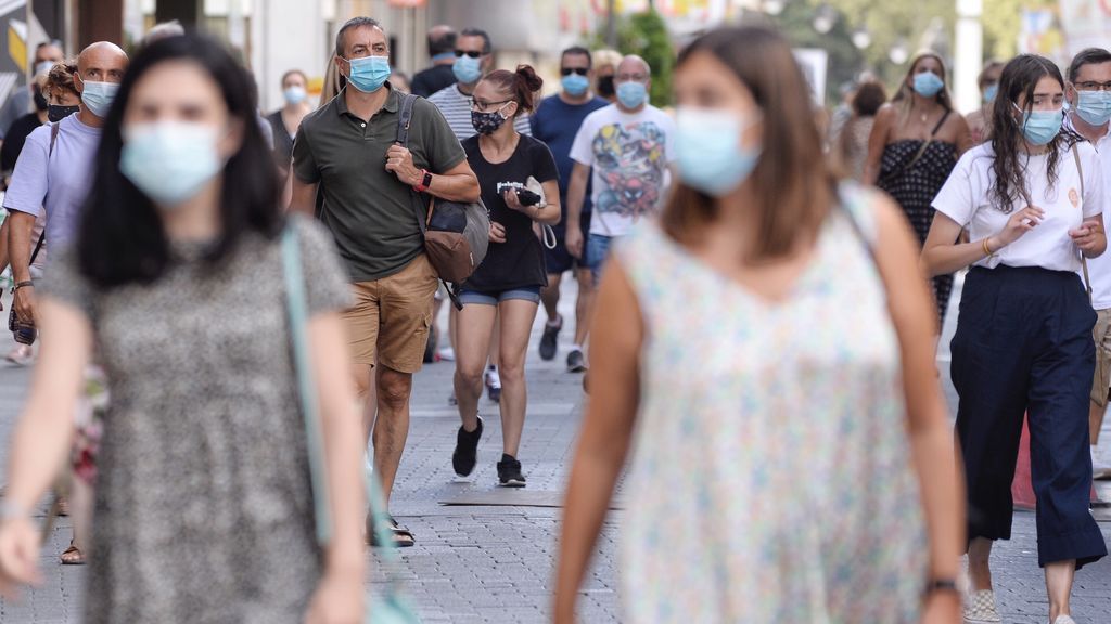 España baja a 3.349 casos de coronavirus en las últimas 24 horas España baja a 3.349 casos de coronavirus en las últimas 24 horas