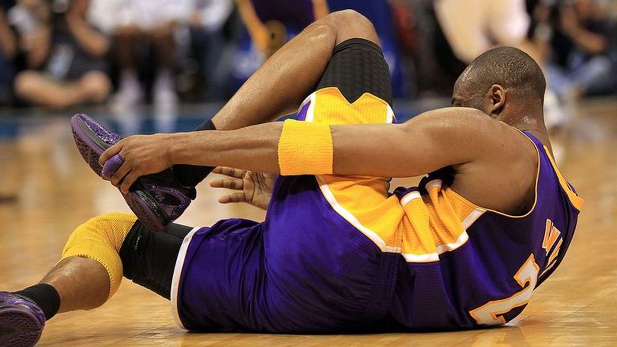 Las lesiones más comunes que suceden en baloncesto: cómo puedes evitarlas
