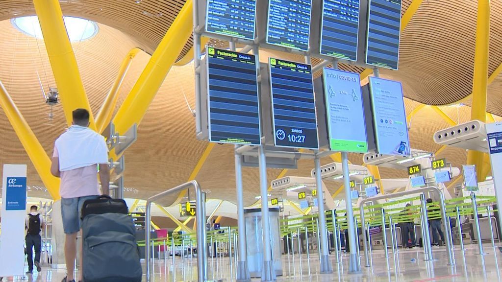 Las agencias de viajes contemplan una situación desesperada en el sector turístico Las agencias de viajes contemplan una situación desesperada en el sector turístico