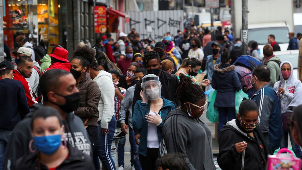 La pandemia de coronavirus roza ya los 23 millones de contagios y los 800.000 muertos La pandemia de coronavirus roza ya los 23 millones de contagios y los 800.000 muertos