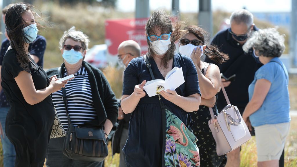 Francia registra casi 4.900 nuevos casos y se sitúa en niveles de contagio similares a España Francia registra casi 4.900 nuevos casos y se sitúa en niveles de contagio similares a España