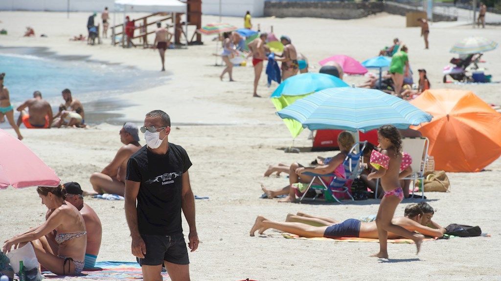 Se mantiene la cifra de contagios diarios en Canarias, 293 en las últimas 24 horas Se mantiene la cifra de contagios diarios en Canarias, 293 en las últimas 24 horas