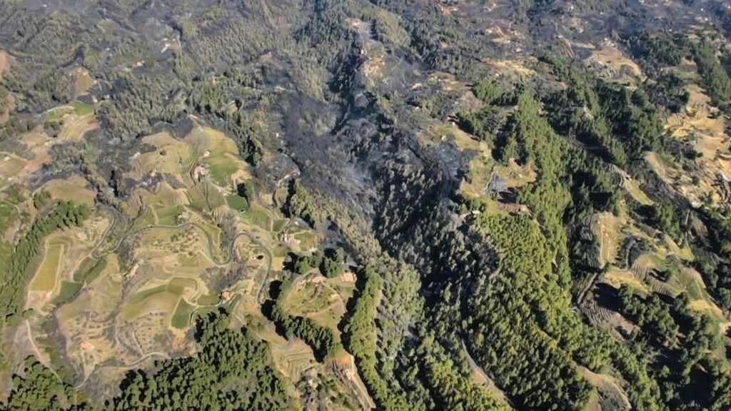 La Palma se centra en enfriar puntos calientes para que no reviva el fuego