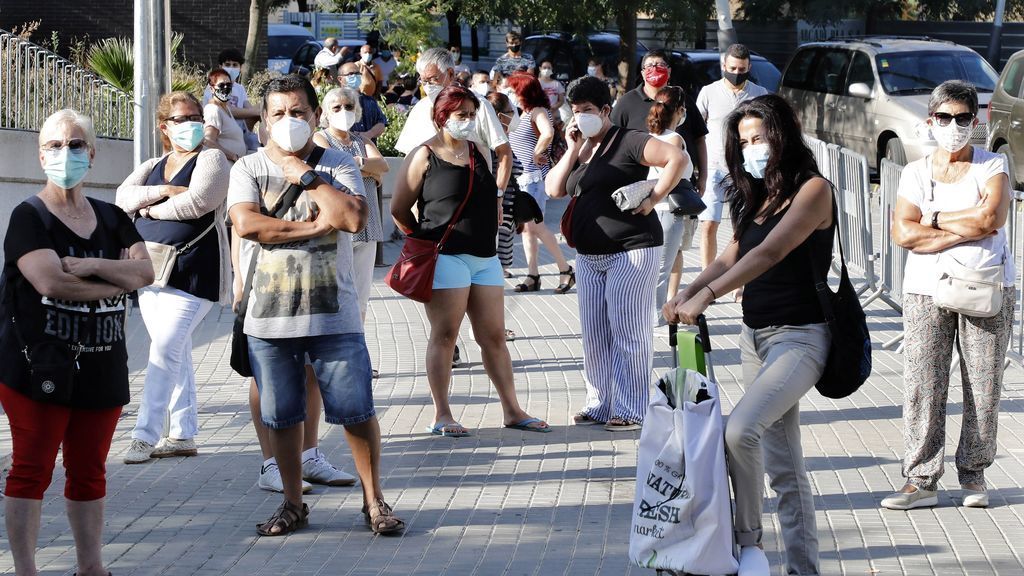 Sanidad anota 19.382 casos de coronavirus y 34 muertes en el fin de semana Sanidad anota 19.382 casos de coronavirus y 34 muertes en el fin de semana