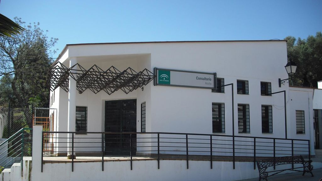 Rastrean el entorno del párroco de Aroche, que ha dado positivo por Covid tras celebrar varios actos religiosos Rastrean el entorno del párroco de Aroche, que ha dado positivo por Covid tras celebrar varios actos religiosos