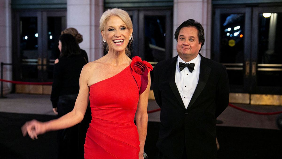 Conway, la principal asesora de Trump, abandona el cargo a dos meses de las elecciones Conway, la principal asesora de Trump, abandona el cargo a dos meses de las elecciones